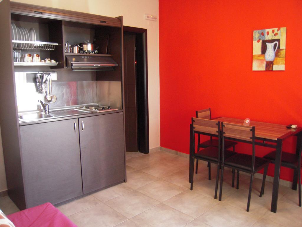 Agnanti Studios Afytos Esterno foto